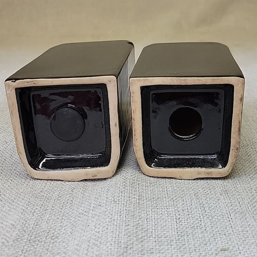 Vintage Stove Top Range Salt Pepper Shaker Black Deco  4